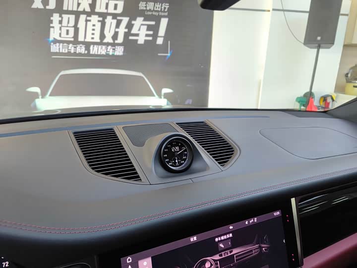 Фото 9 - Porsche Macan