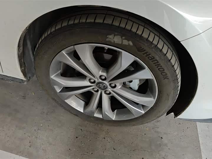 Фото 6 - Toyota Sienna