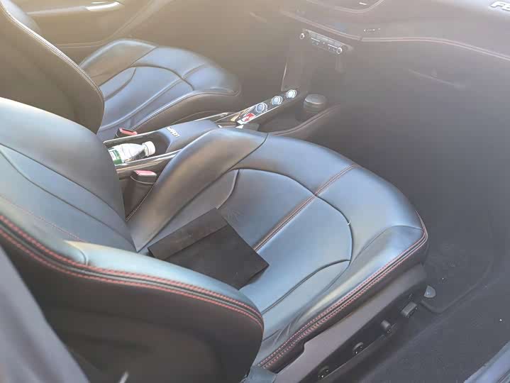 Фото 5 - Ferrari F8