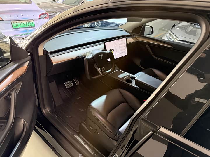 Фото 5 - Tesla Model Y