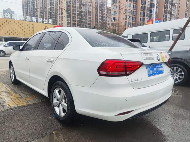 Фото 5 - Volkswagen Lavida