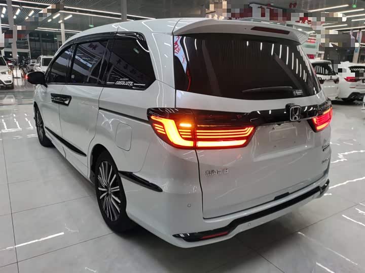 Фото 5 - Honda Elysion