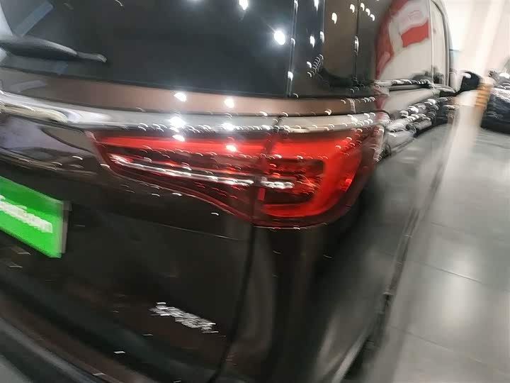 Фото 8 - Buick GL8 ES