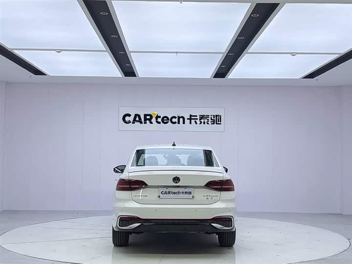 Фото 4 - Volkswagen Lavida