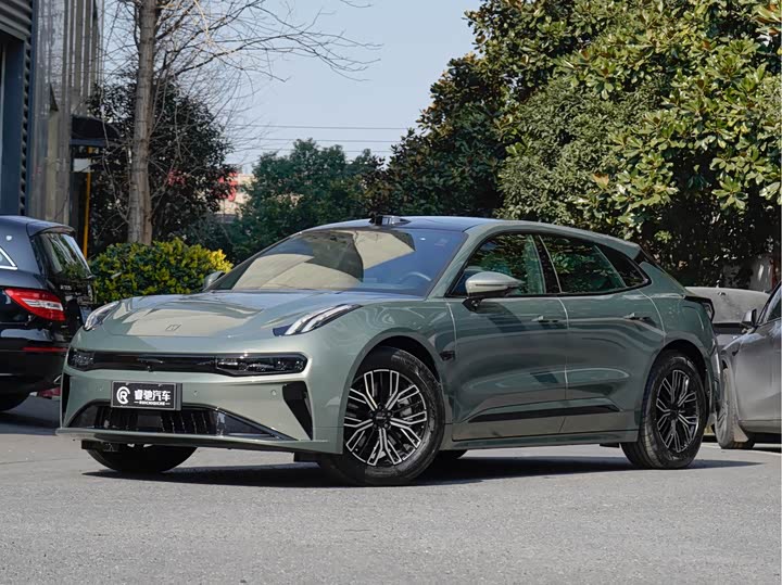 Фото 1 - Zeekr 001