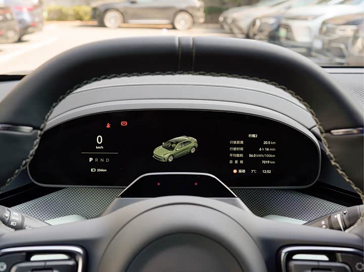 Фото 9 - Zeekr 001