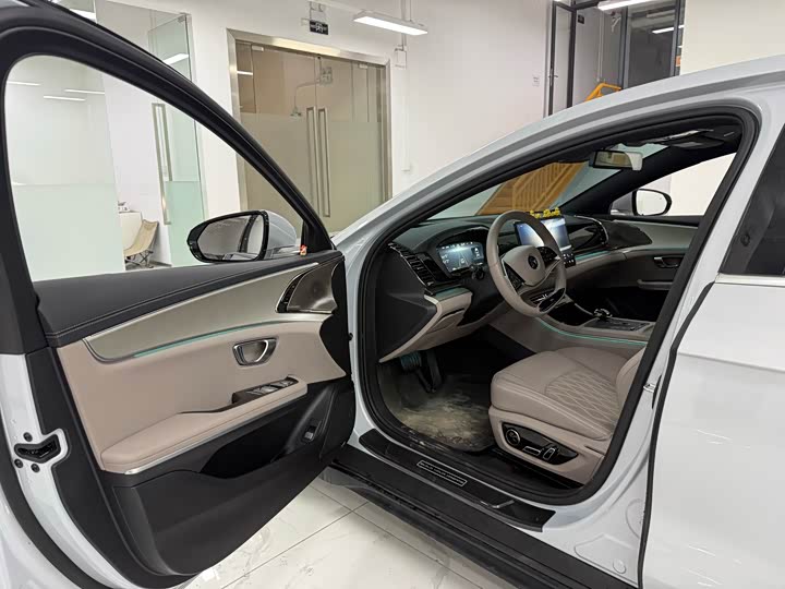 Фото 7 - BYD Han