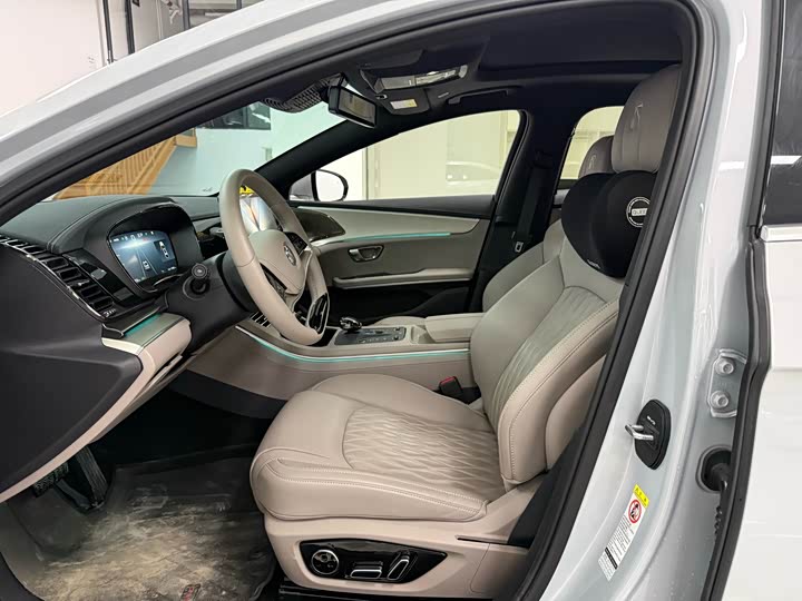 Фото 8 - BYD Han