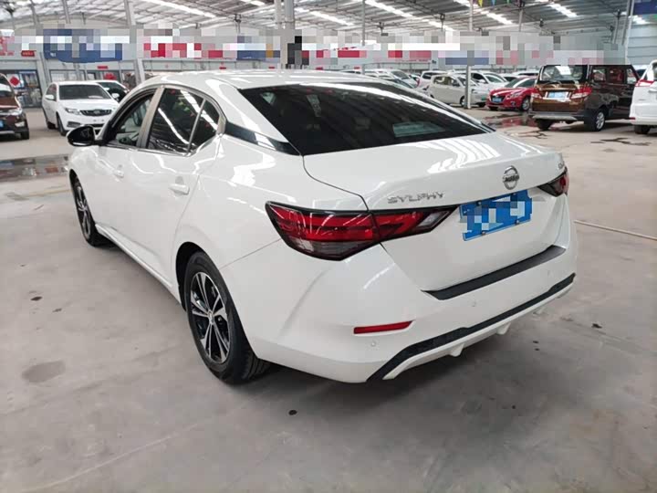 Фото 5 - Nissan Sylphy