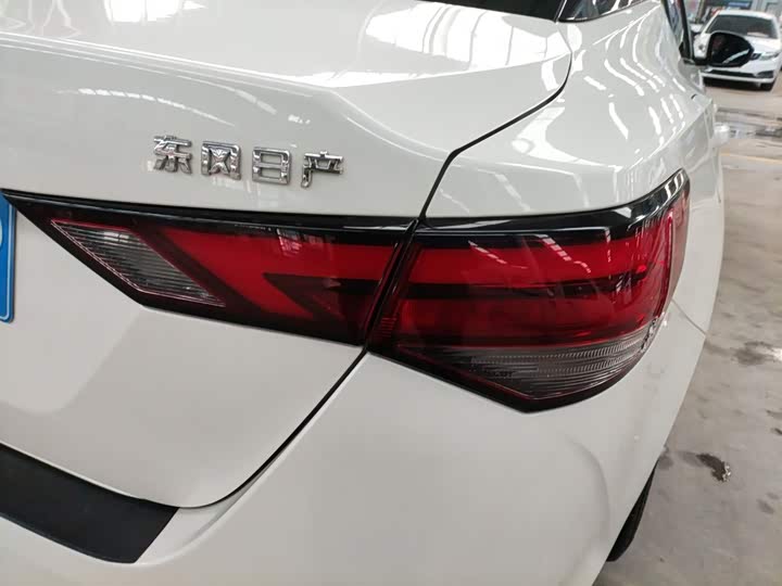 Фото 8 - Nissan Sylphy