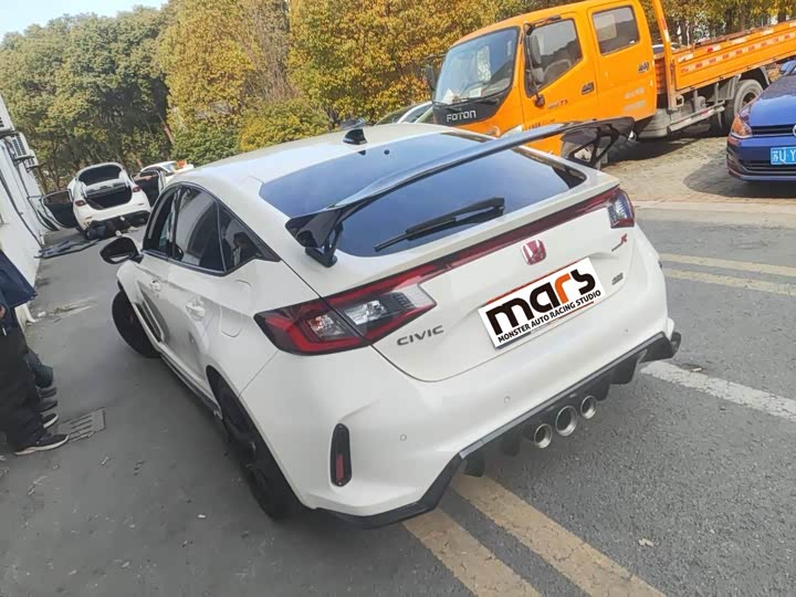 Фото 4 - Honda Civic