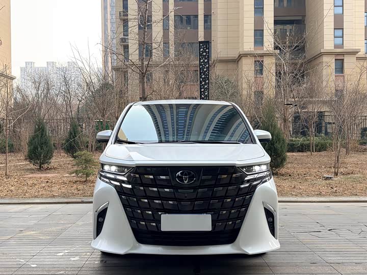 Фото 2 - Toyota Alphard