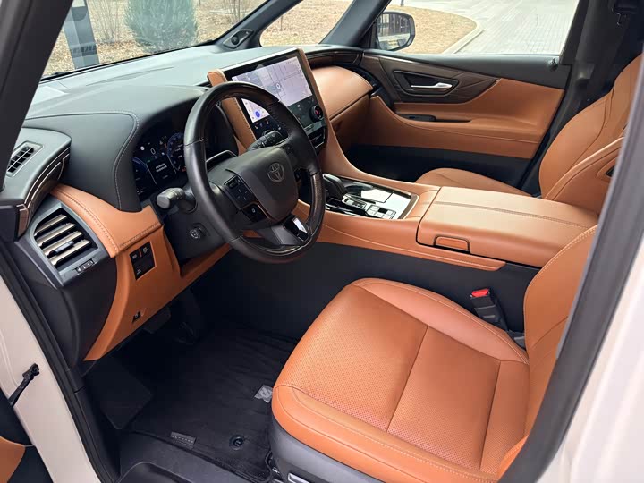 Фото 7 - Toyota Alphard