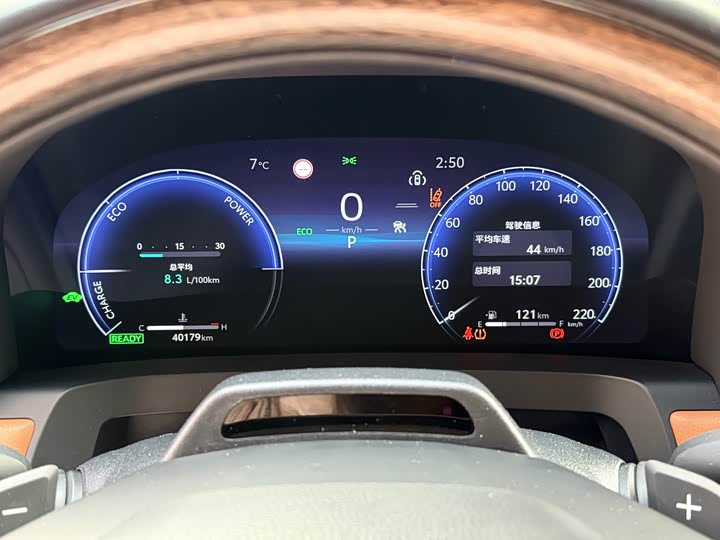 Фото 8 - Toyota Alphard