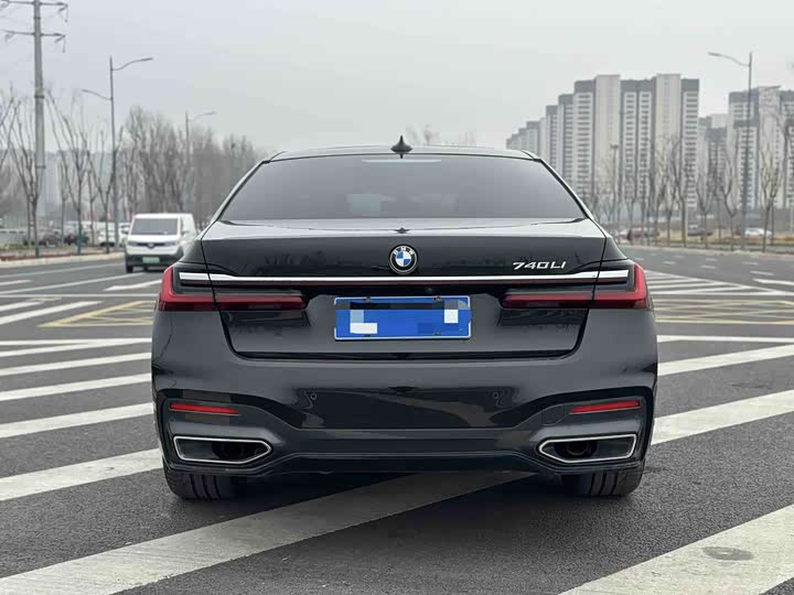 Фото 6 - BMW 7 Series