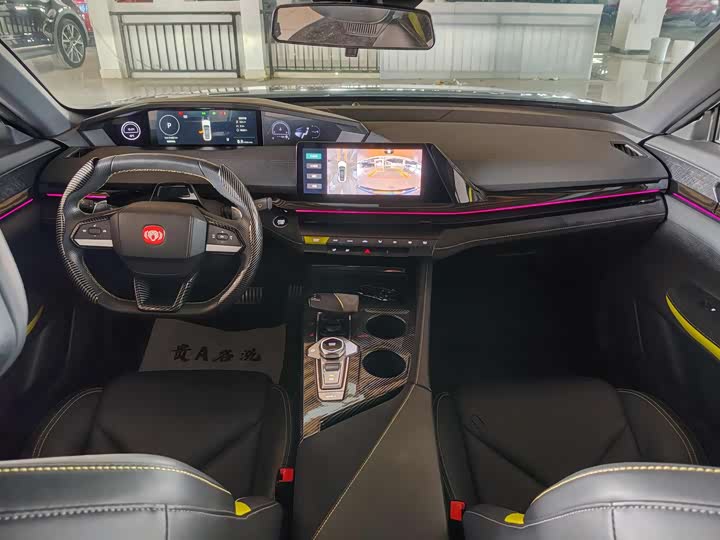 Фото 5 - Changan UNI-V