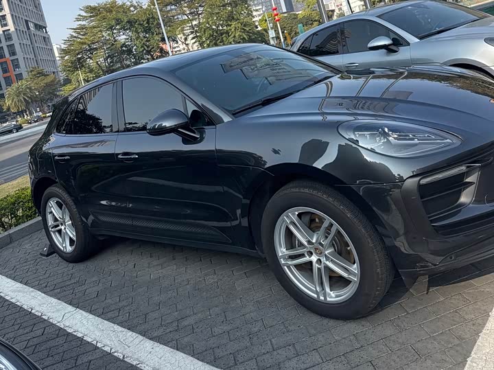 Фото 3 - Porsche Macan