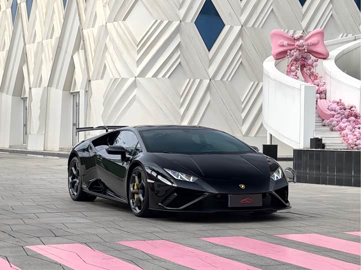 Фото 3 - Lamborghini Huracán