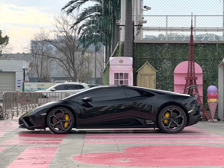Фото 7 - Lamborghini Huracán