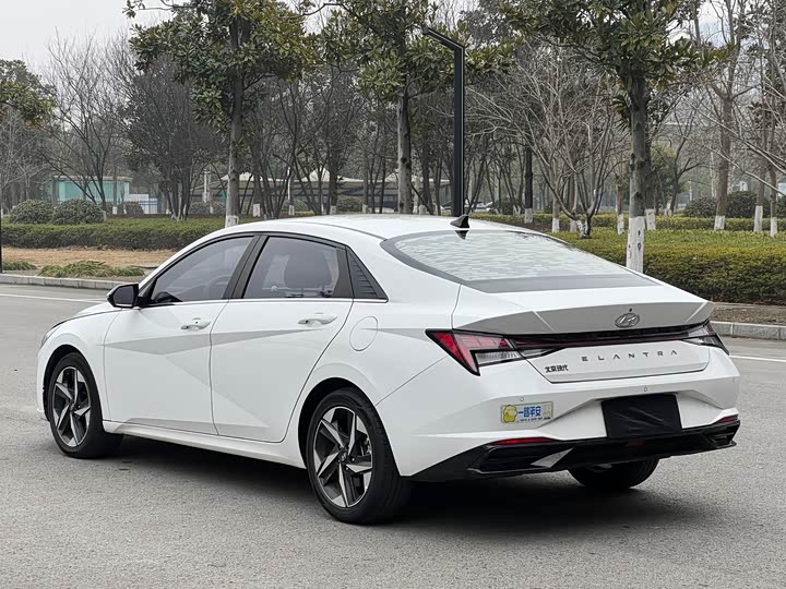 Фото 4 - Hyundai Elantra N line