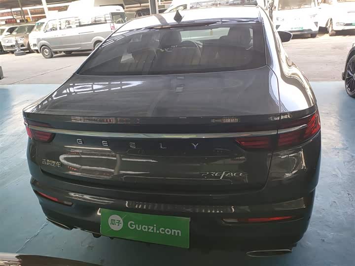 Фото 6 - Geely Preface