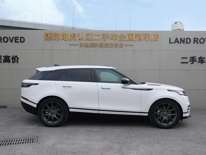 Фото 9 - Land Rover Range Rover Velar