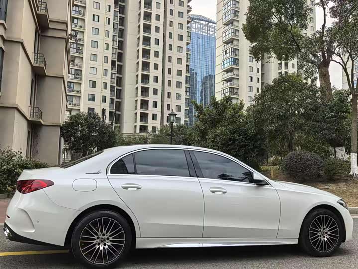 Фото 7 - Mercedes-Benz C-Class