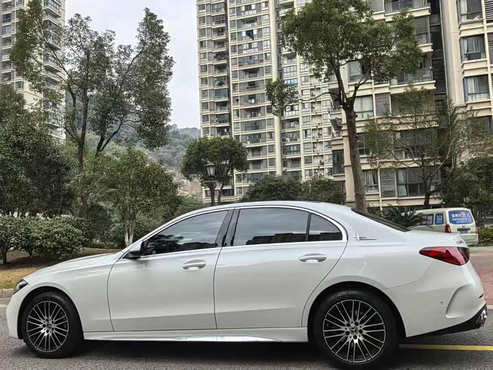 Фото 9 - Mercedes-Benz C-Class