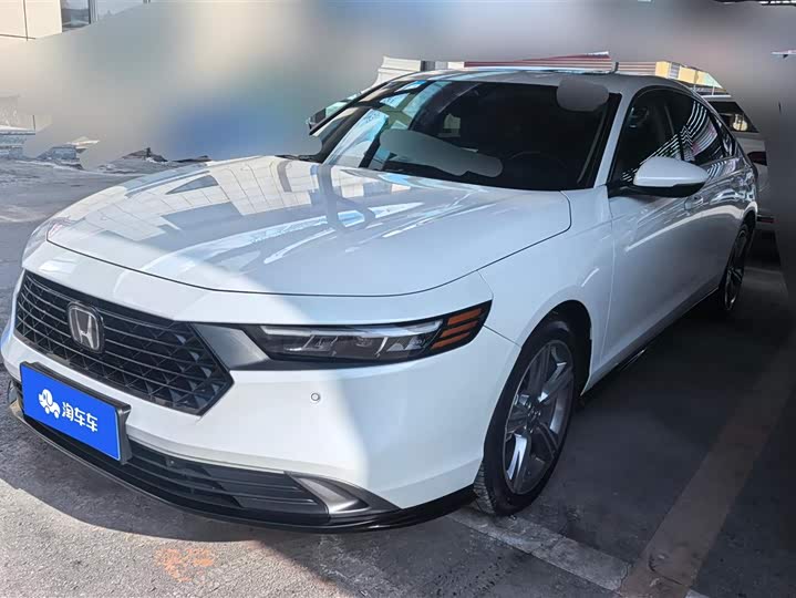 Фото 1 - Honda Accord