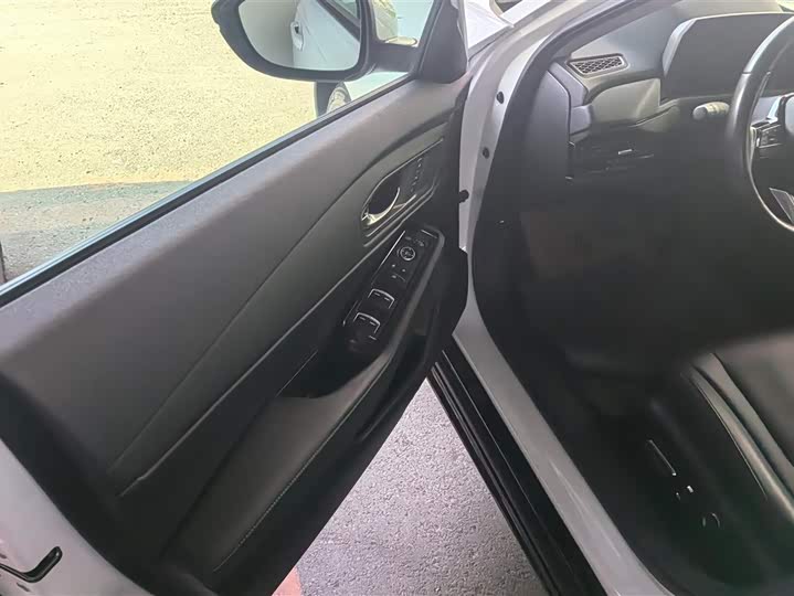 Фото 7 - Honda Accord