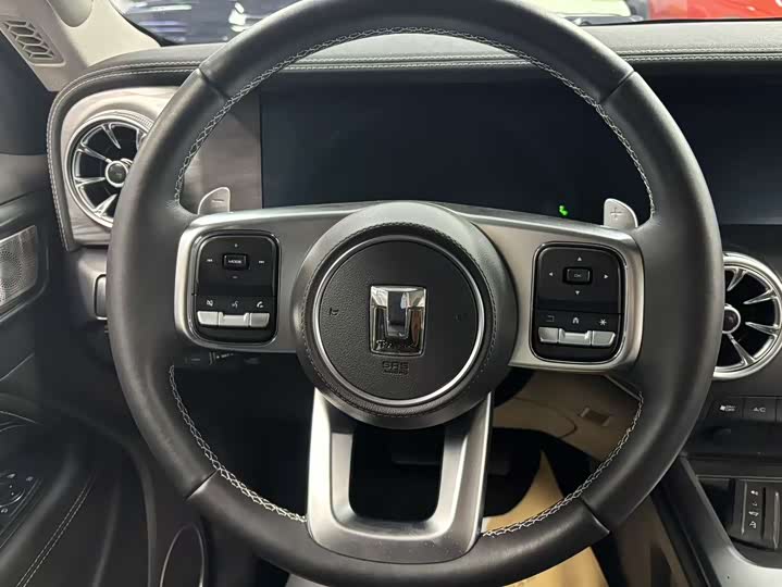 Фото 8 - Tank 300