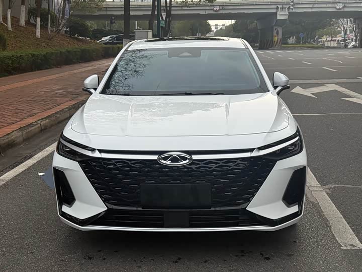 Фото 2 - Chery Arrizo 8