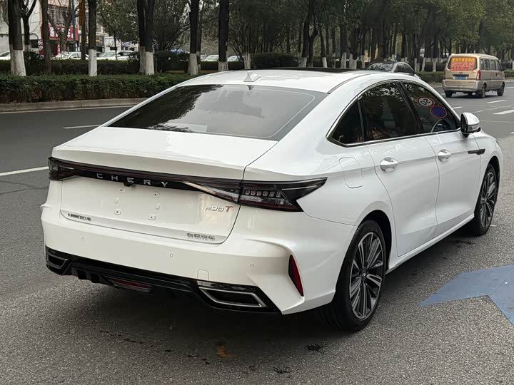 Фото 4 - Chery Arrizo 8