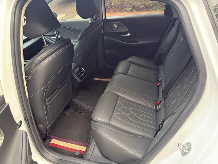 Фото 8 - Chery Arrizo 8