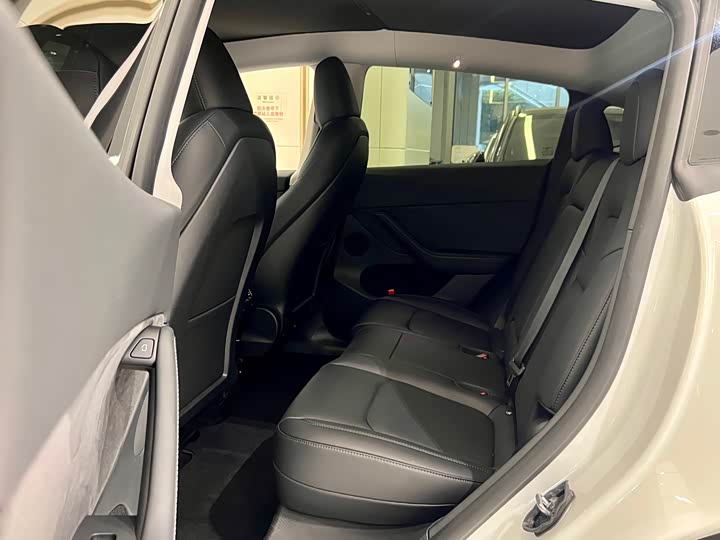 Фото 5 - Tesla Model Y