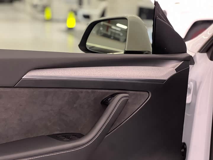 Фото 9 - Tesla Model Y