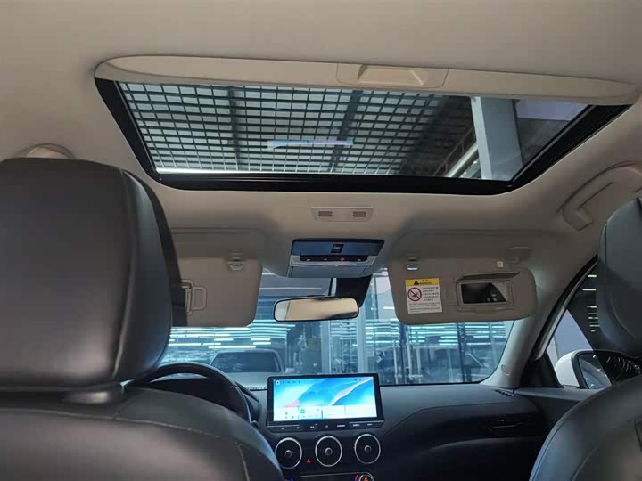 Фото 9 - Nissan Sylphy