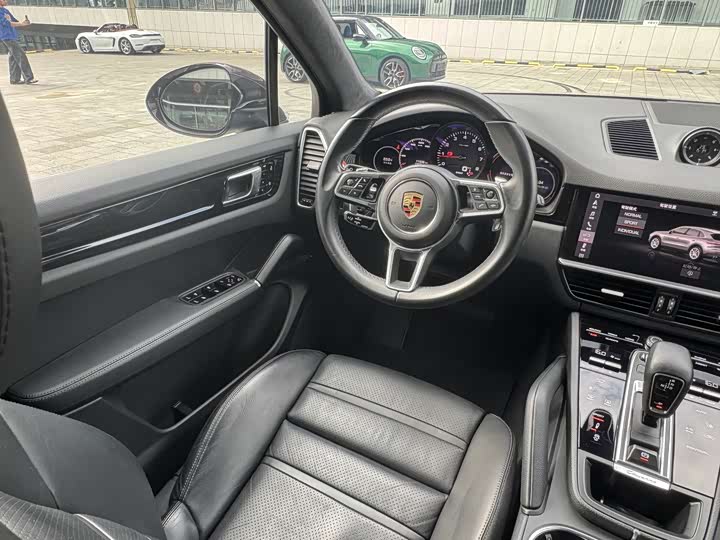 Фото 6 - Porsche Cayenne