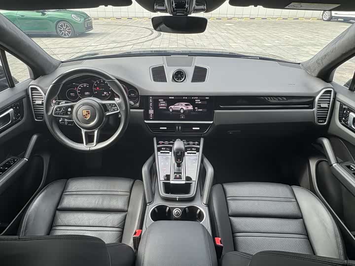 Фото 7 - Porsche Cayenne