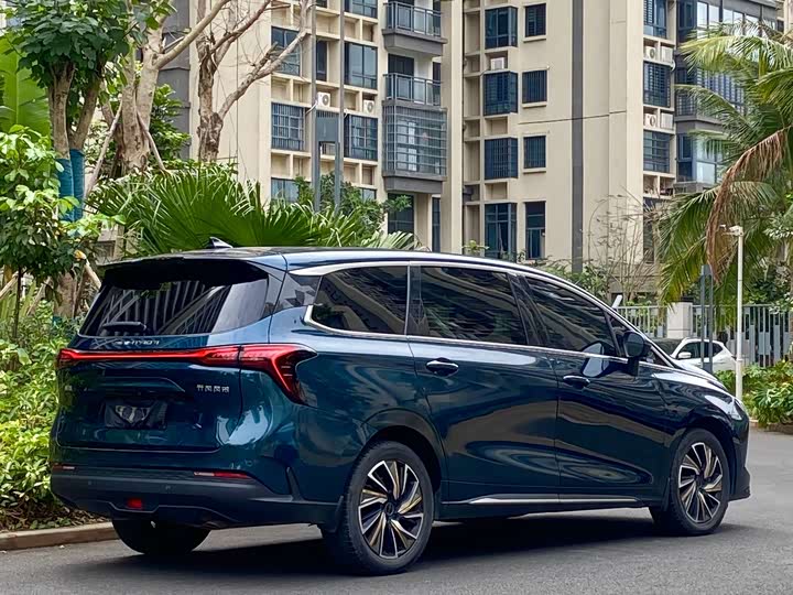 Фото 9 - Dongfeng Forthing Yacht