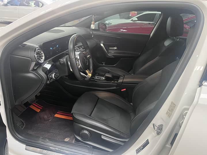 Фото 7 - Mercedes-Benz A-Class