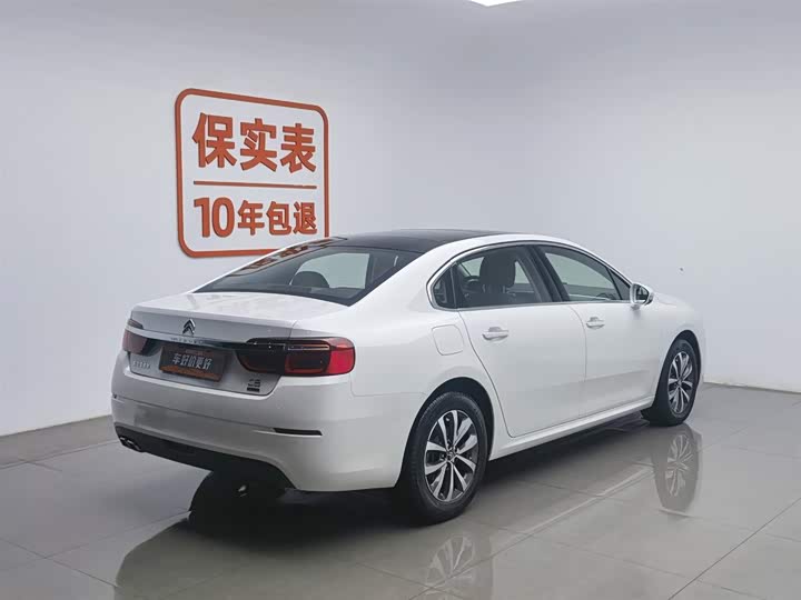 Фото 2 - Citroen C6