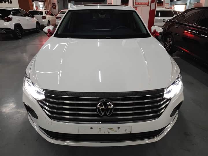 Фото 3 - Volkswagen Lavida