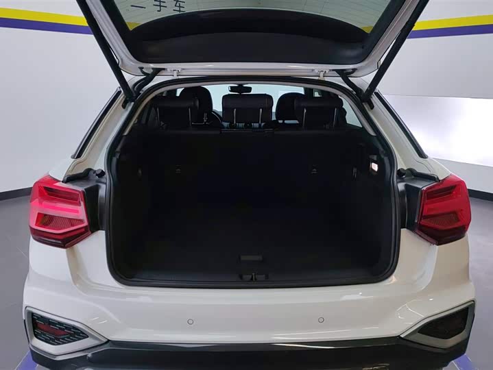 Фото 4 - Audi Q2L