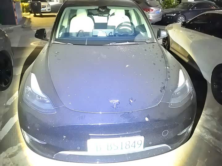 Фото 2 - Tesla Model Y
