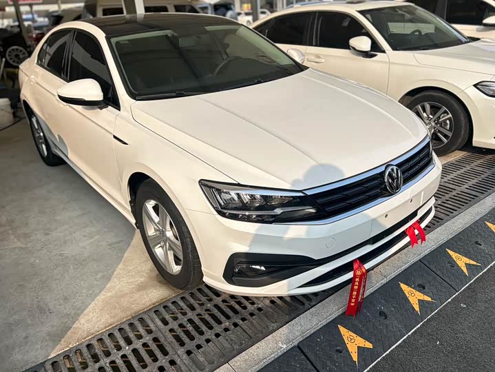 Фото 3 - Volkswagen Lamando L