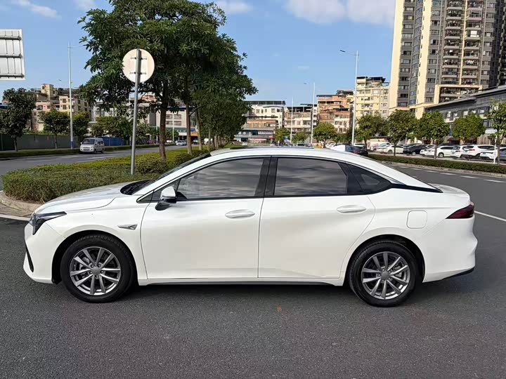 Фото 4 - GAC Aion S