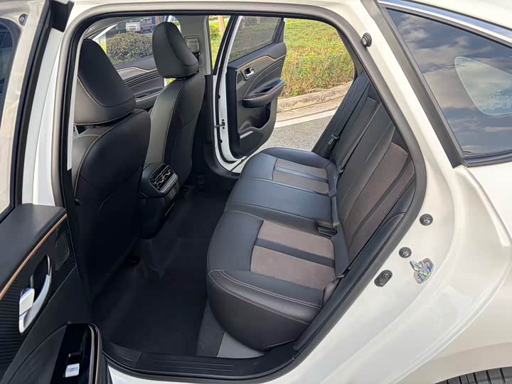 Фото 9 - GAC Aion S