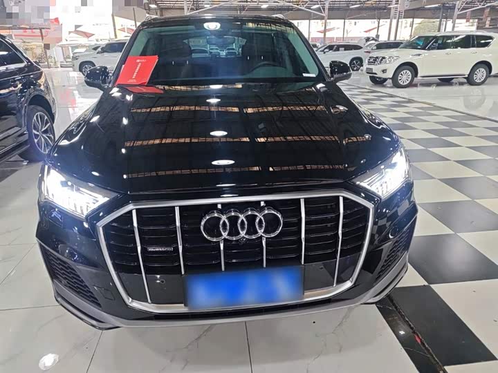 Фото 3 - Audi Q7