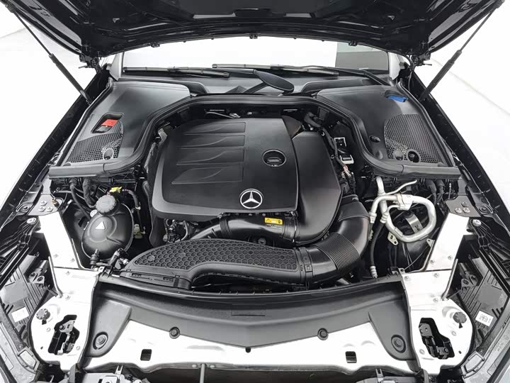 Фото 6 - Mercedes-Benz E-Class